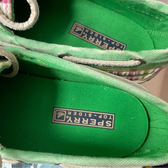 Seersucker Spring Sperry 🌸 - Picture 9 of 13